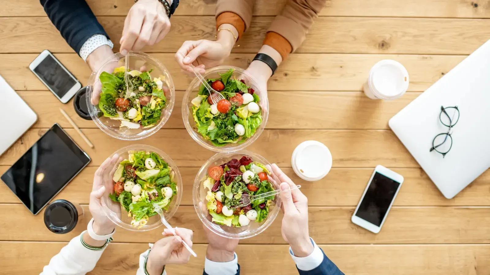 How To Balance Healthy Eating And Work