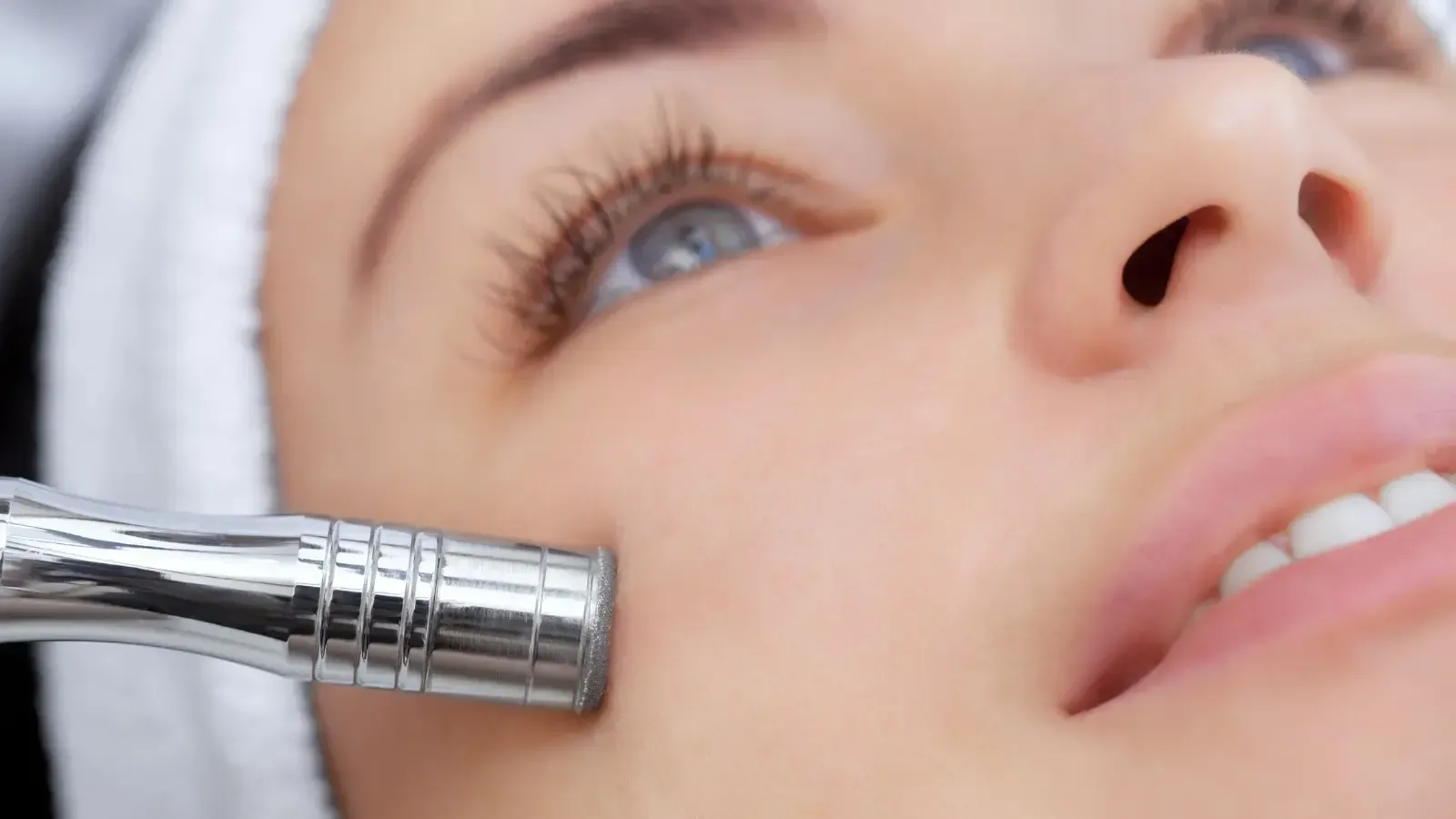 5 Mistakes You Make With Acne-Prone Skin (and How to Fix Them)