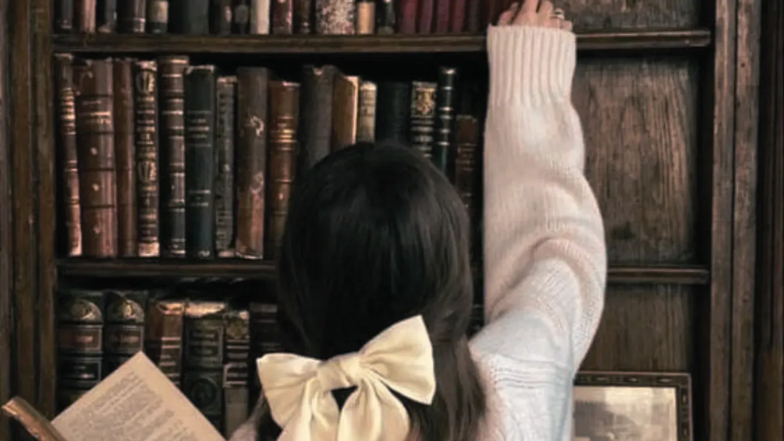 These Are The Romantic Books That Aren't Just Beach Reads