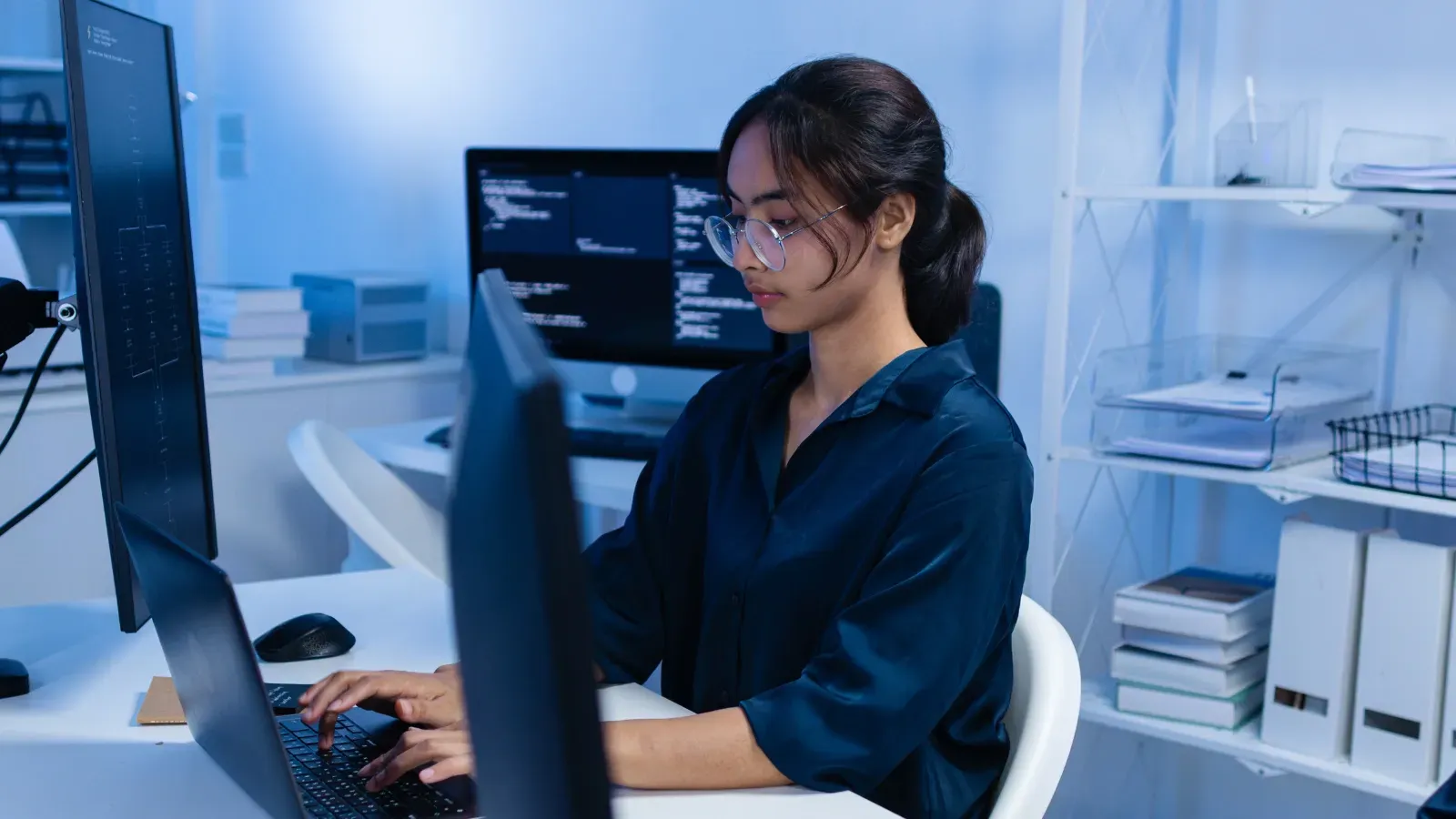 What to Do When Your Company Starts Using AI and Nobody Trained You on It