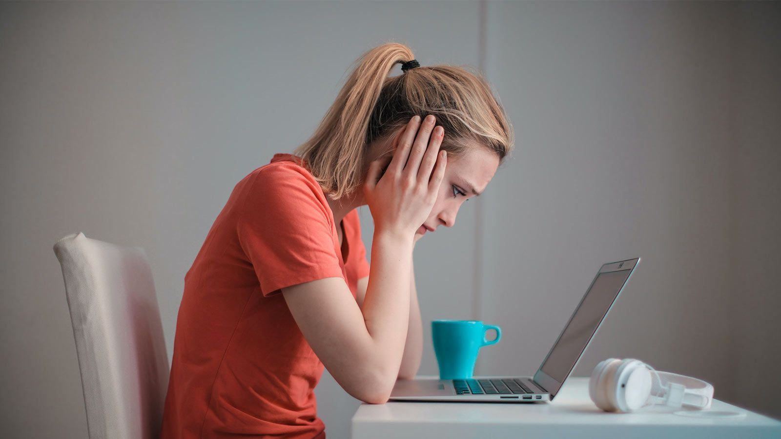 How to Handle Criticism at Work: A Guide to Receiving Feedback Gracefully