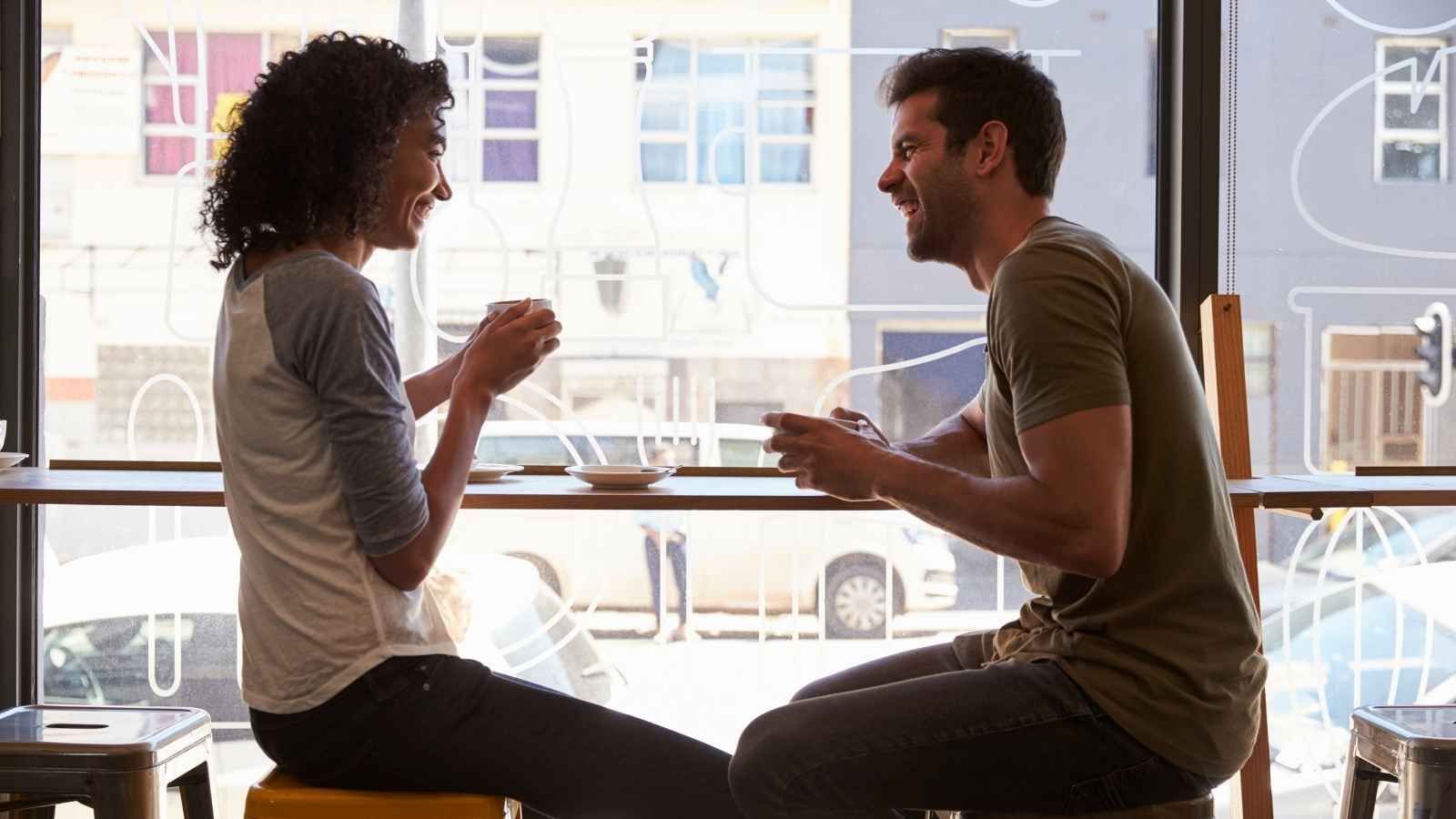 Dating a Yapper: How much talking is TOO much?