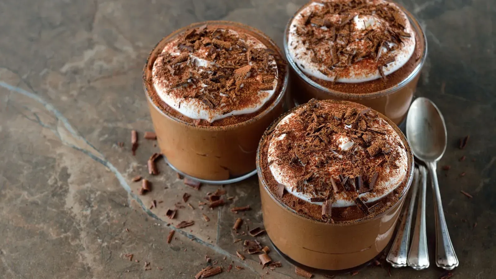 Healthy Chocolate Mousse With Only 4 Ingredients
