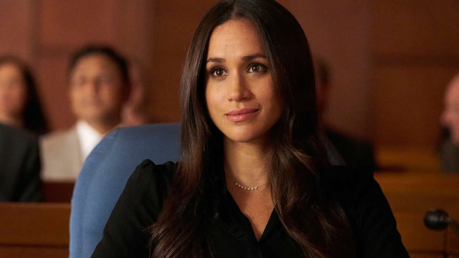 Rachel Zane’s Power Wardrobe: How to Dress Like You Run the Room (Even When You Don’t)