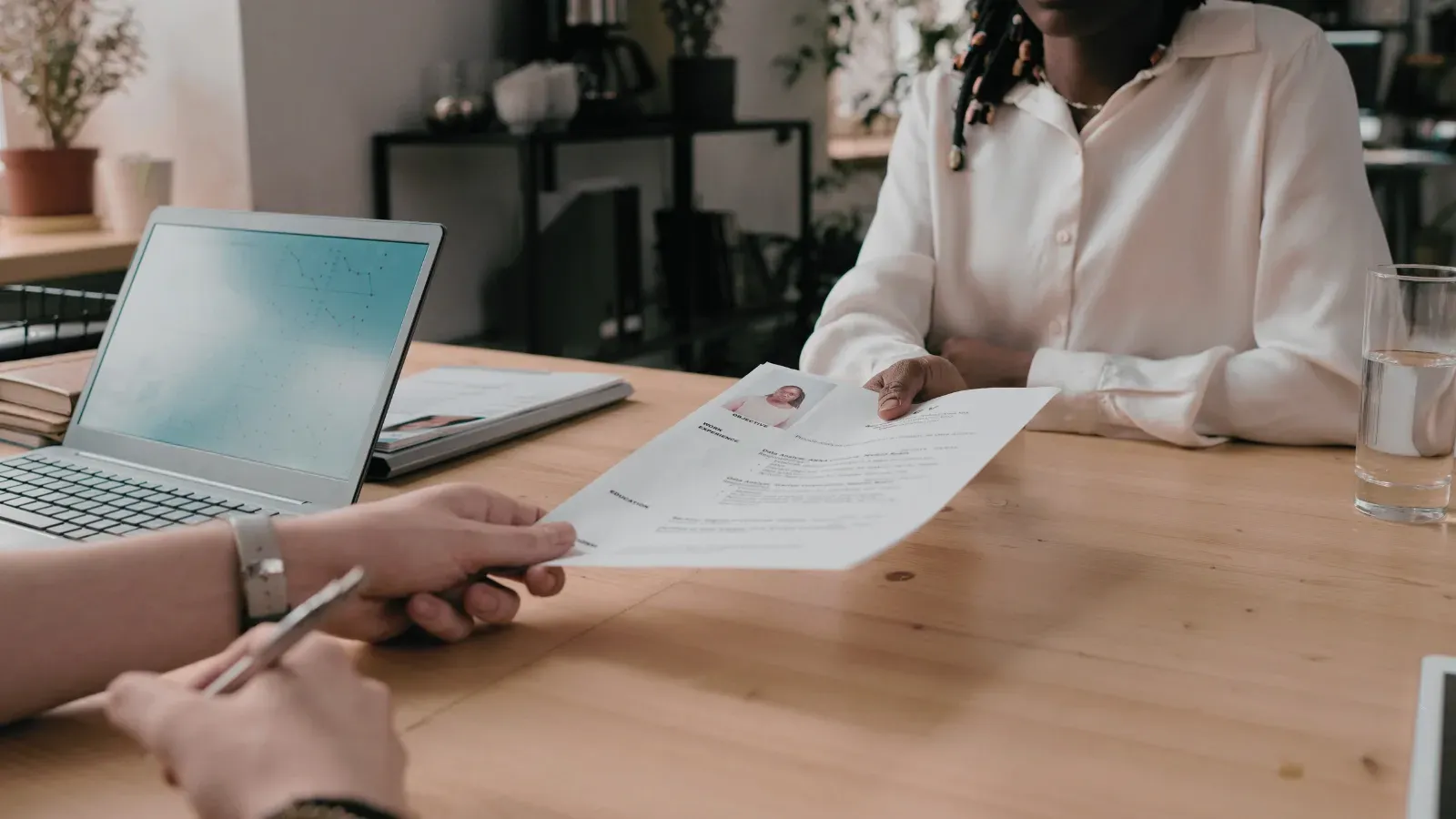 The Resume Red Flags That Make Hiring Managers Swipe Left