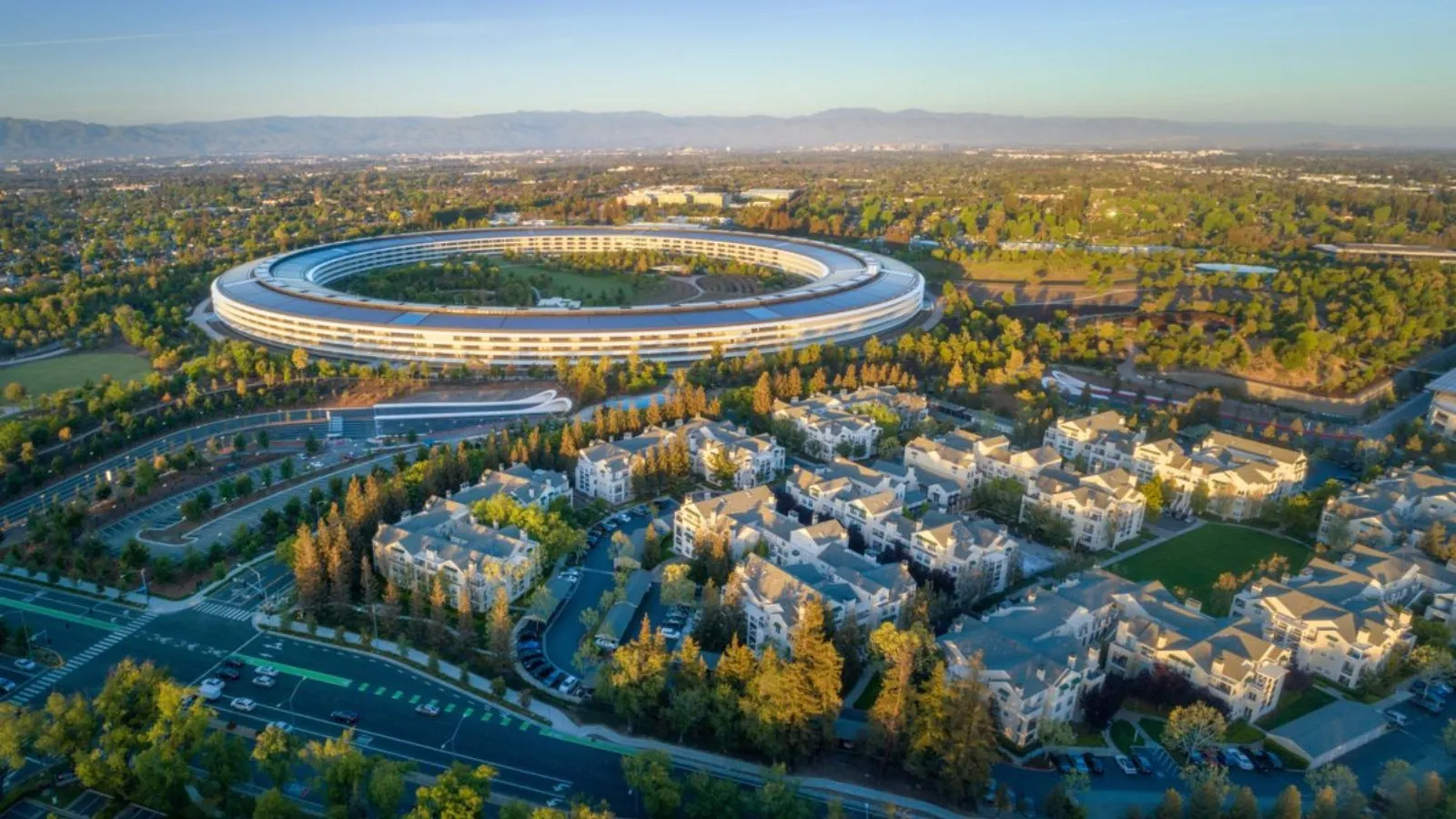 aerial photo of Silicon Valley in California
