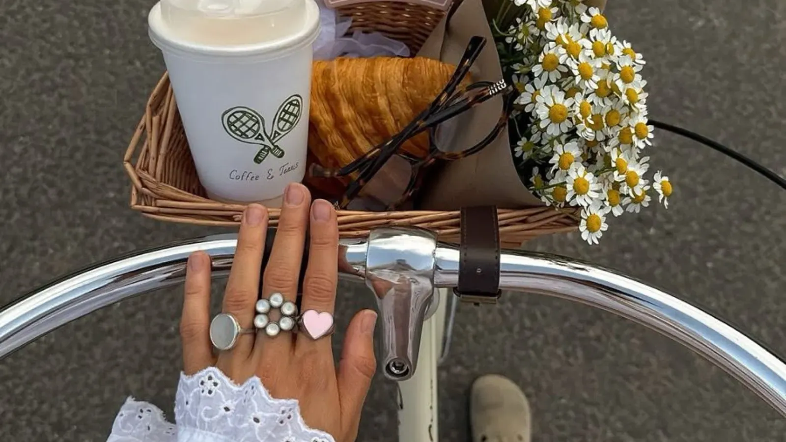 March Mood: 20 Things Inspiring Us This Month (Spring Reset Edition)
