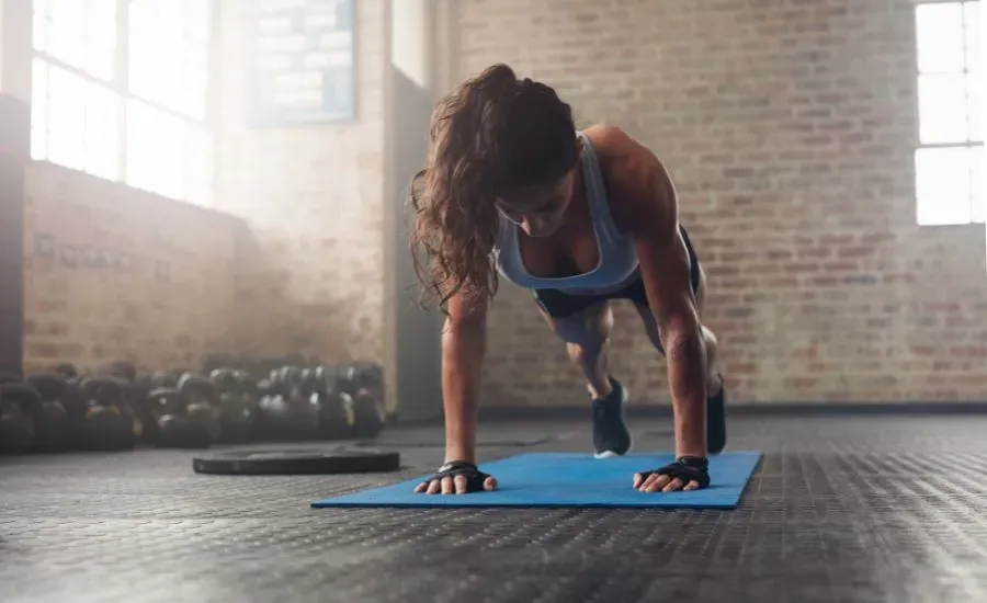 working gal workout mistakes.webp