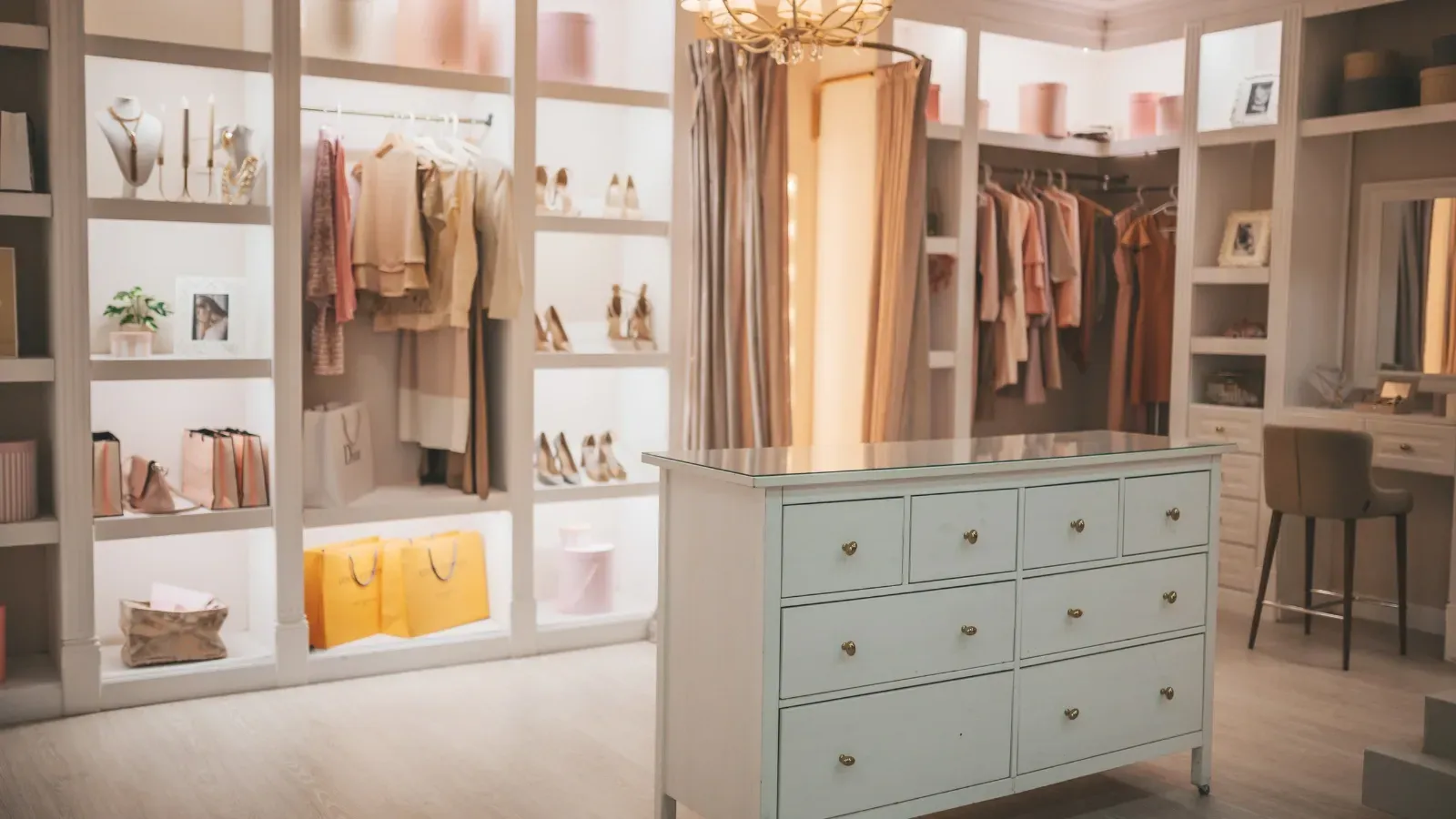 The Last-Week-of-December Closet Clean-Out: What to Keep, Donate, or Toss